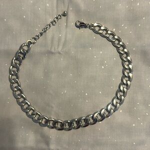 Silver choker
